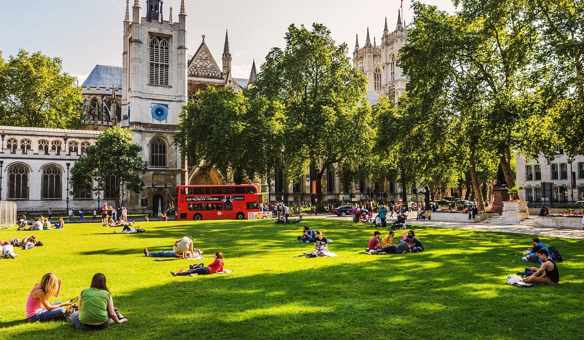 summer trips in london 2024 summer activities london What's on in London in the summer? Is London worth visiting in summer? Top Tips for visiting London in the summer